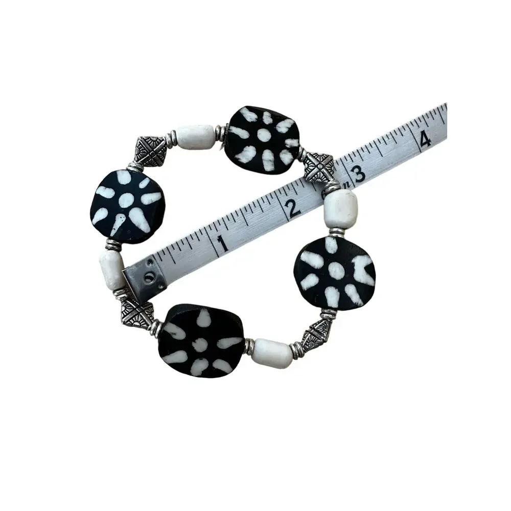 Black and White Wood Bone Beaded Flower Bracelet